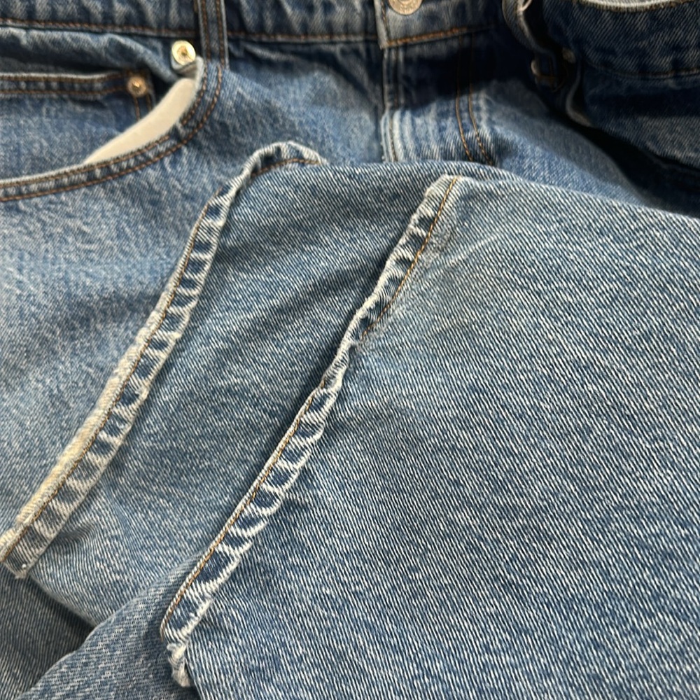 Jeans - Picture 3 of 3